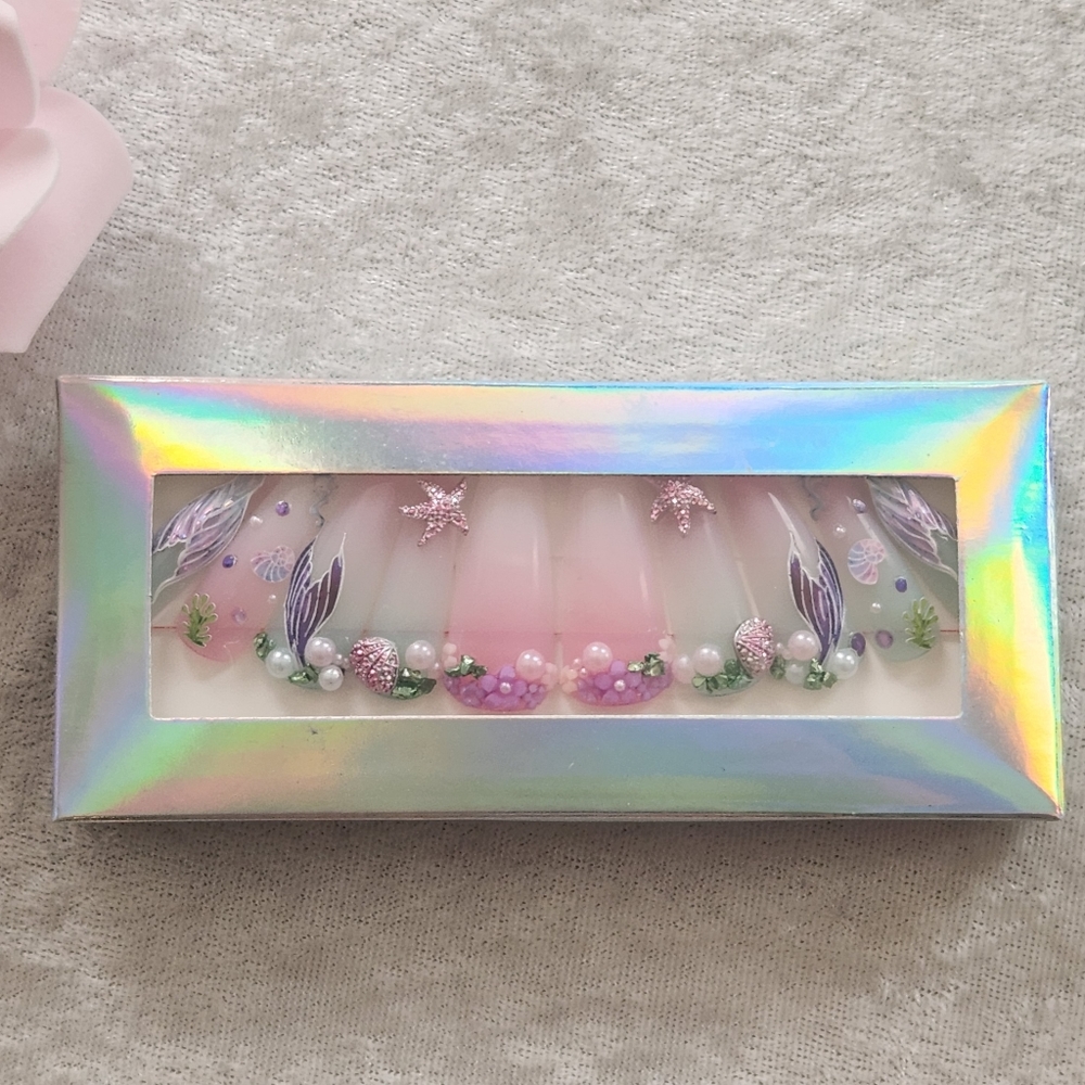 New 3D Press-on Nails - Picture 6 of 6